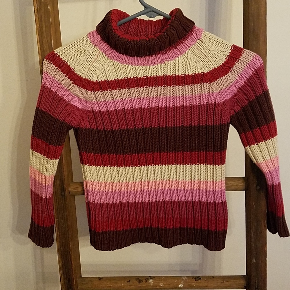 Gap sweater
